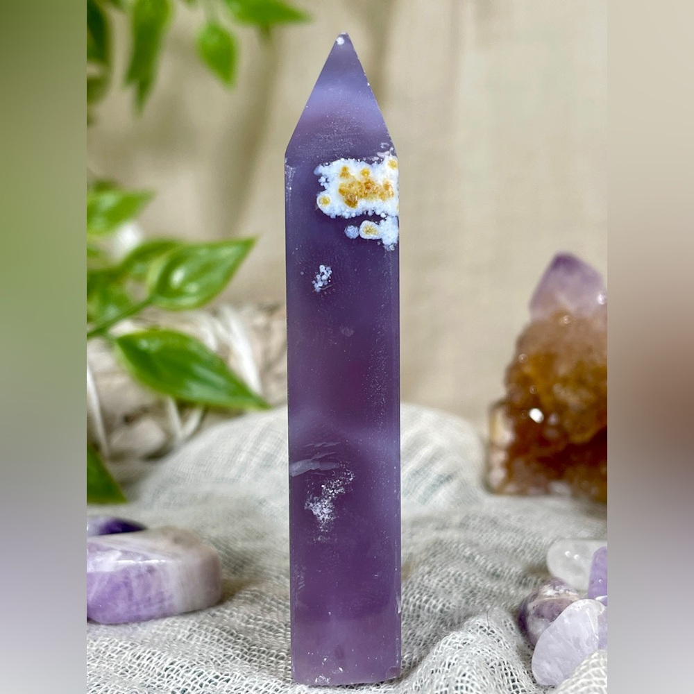 1734 Purple Agate Crystal Tower with Large Druzy Cave - Picture 4 of 11